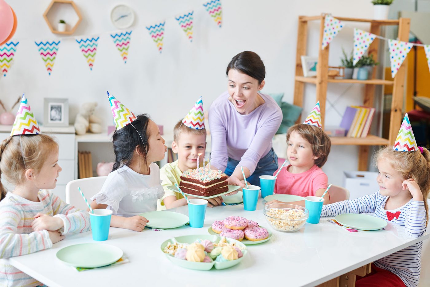 Throw a kiddie birthday party with allergy-safe snacks